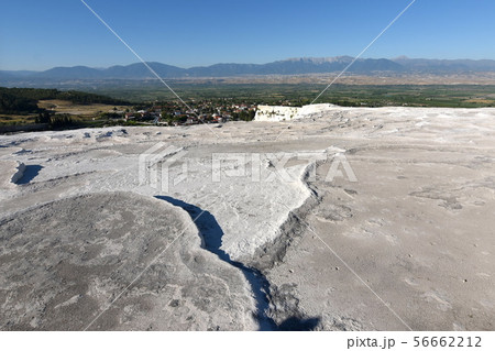 パムッカレの水抜きされた石灰棚 56662212