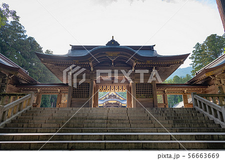 新潟 弥彦神社 随神門 56663669