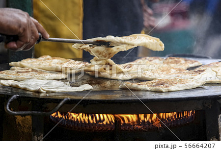 Transfer Road Roti Canai 56664207