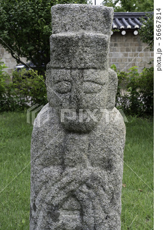 石像 ムンインソク ひときれ 56667814