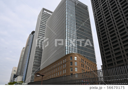 中之島通りのビル風景 56670175