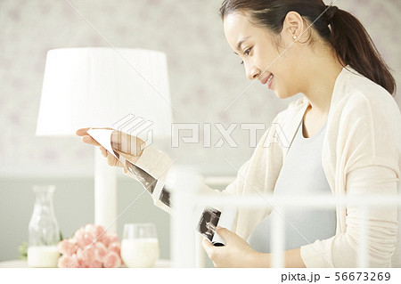 女性 妊娠 女性 妊娠 56673269