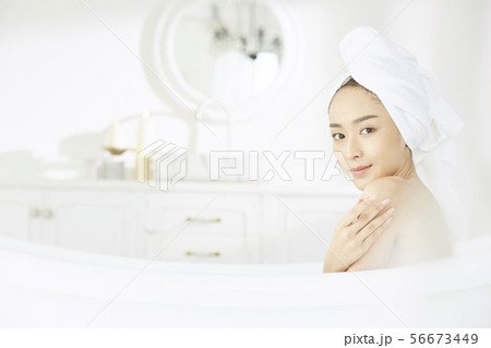 女性　ビューティー 56673449