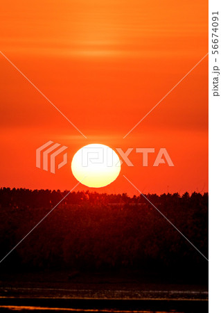 夕暮れのサルフツ川 宗谷郡猿払村 夕暮れのサルフツ川 宗谷郡猿払村 56674091