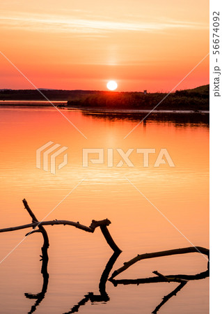 夕暮れのサルフツ川 宗谷郡猿払村 夕暮れのサルフツ川 宗谷郡猿払村 56674092