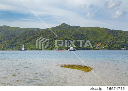 田検のバス停近くの海の風景 56674756