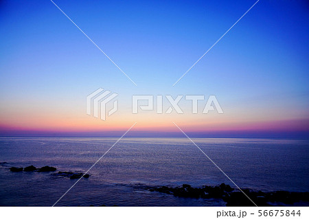 猿払村の早朝　オホーツク海　宗谷郡猿払村 56675844