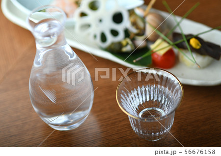 日本酒 おちょこ とっくり おつまみ 和食 日本酒 おちょこ とっくり おつまみ 和食 56676158
