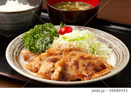 豚肉の生姜焼き 56680455