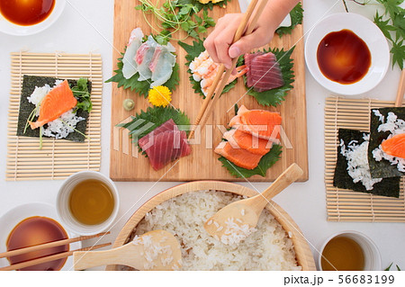 手巻き寿司 56683199