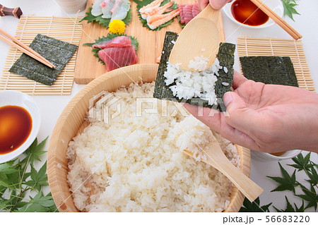 手巻き寿司 56683220