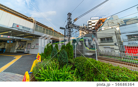 日本の東京都市景観　東急電鉄　旗の台駅（南口） 56686364