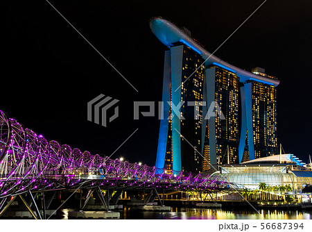 夜景（シンガポール、マリーナベイサンズ） 56687394