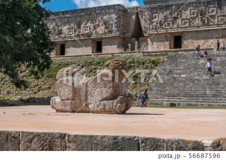 マヤ ウシュマル遺跡 マヤ ウシュマル遺跡 56687596