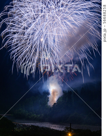 阿仁の花火と灯籠流し 56688258