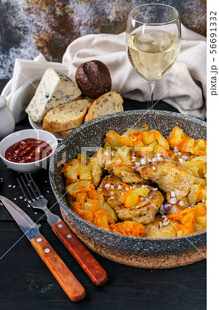 Chicken meat with stewed curry with vegetables Chicken meat with stewed curry with vegetables 56691332