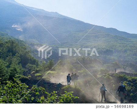 富士山 須走口下山道 砂走り 富士山 須走口下山道 砂走り 56698169