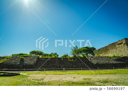 メキシコの世界遺産モンテアルバン遺跡 メキシコの世界遺産モンテアルバン遺跡 56699197