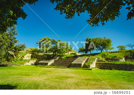 メキシコの世界遺産モンテアルバン遺跡 メキシコの世界遺産モンテアルバン遺跡 56699201