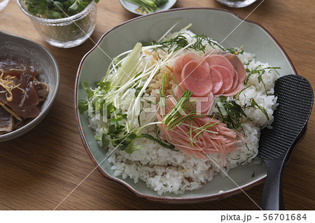 手こね寿しの材料 56701684