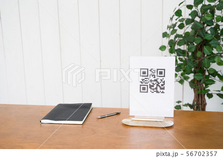 QRコード決済 56702357