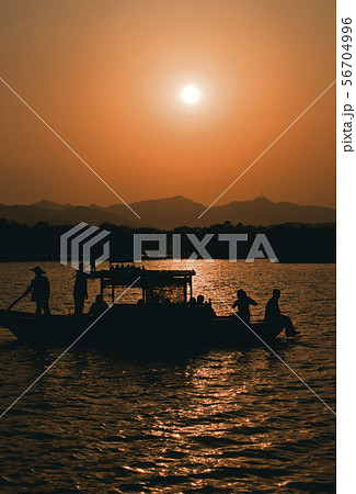 Hangzhou . Sunset at West Lake (Xihu)- Hangzhou 56704996