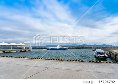 沖縄 竹富島 竹富港 フェリー乗り場とフェリー 沖縄 竹富島 竹富港 フェリー乗り場とフェリー 56706792
