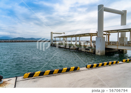 沖縄　竹富島　竹富港　フェリー乗り場　観光船 56706794