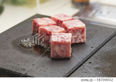 【焼肉】 【焼肉】 56709032