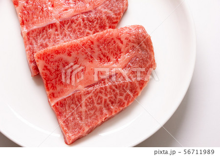 牛肉希少部位とされる「ミスジ」(国産黒毛和牛焼肉用)。 牛肉希少部位とされる「ミスジ」(国産黒毛和牛焼肉用)。 56711989