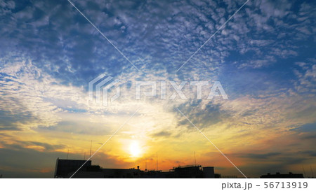 埼玉県川口市の夕焼け空 埼玉県川口市の夕焼け空 56713919