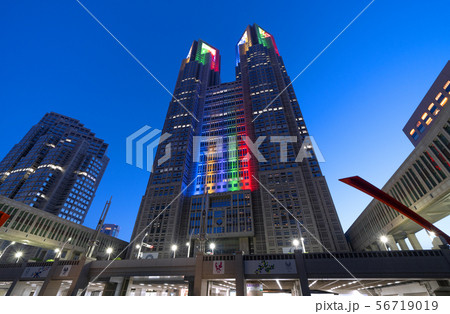 日本の東京都市景観 東京都庁・五輪ライトアップ 日本の東京都市景観 東京都庁・五輪ライトアップ 56719019