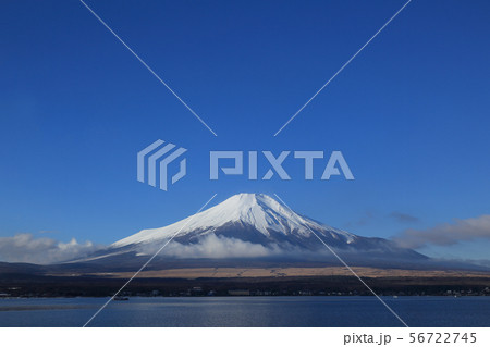 冬の富士山 冬の富士山 56722745