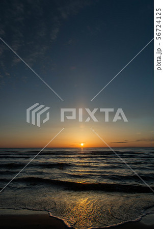 千里浜なぎさドライブウェイの夕景 56724125