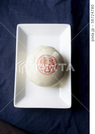 月餅 パイナップルケーキ 9月 56724780