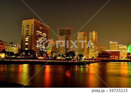横浜・みなとみらいの夜景 56725215