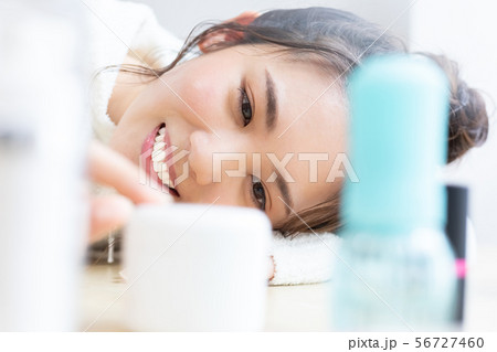 若い女性 ビューティーイメージ 若い女性 ビューティーイメージ 56727460