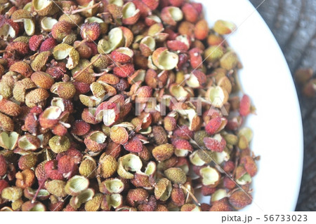 乾燥山椒の果皮 乾燥山椒の果皮 56733023