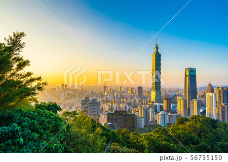 Beautiful landscape and cityscape of taipei 101 building and architecture in the city Beautiful landscape and cityscape of taipei 101 building and architecture in the city 56735150