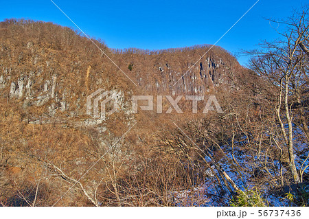 冬の日光いろは坂 剣が峰展望台から屏風岩方面を見る 冬の日光いろは坂 剣が峰展望台から屏風岩方面を見る 56737436