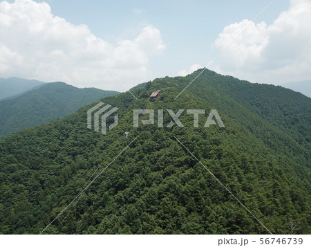 山 山 56746739