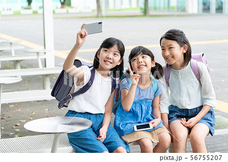 |女子小学生　自撮り　写メ 