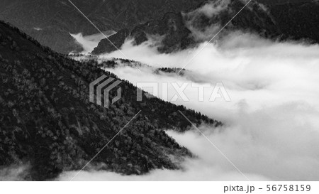 山岳風景 （雲海） 56758159