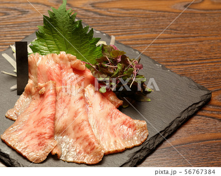 肉刺し 盛り合わせ イメージ 56767384