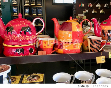 オーストリア ウイーン ナッシュ・マルクトの陶磁器店 オーストリア ウイーン ナッシュ・マルクトの陶磁器店 56767685