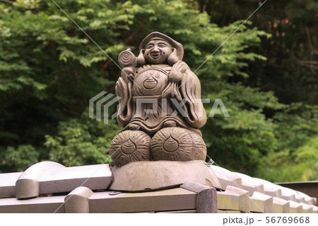 【四国八十八ヶ所】第五十二番　太山寺　瓦で出来た大黒天像　愛媛県松山市 56769668