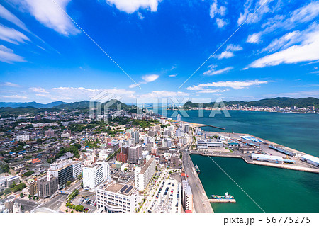 《山口県》関門海峡・夏の空 56775275