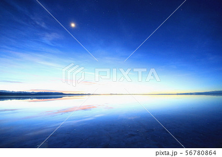 ウユニ塩湖の星空 ウユニ塩湖の星空 56780864