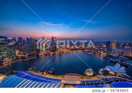 シンガポールの都市風景　ブルーモーメント　ＨＤＲイメージ 56784605