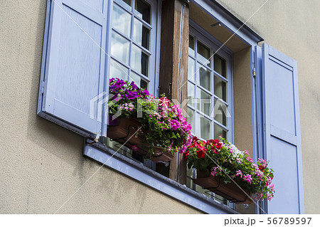 パリ郊外の村（シャルトル） 56789597